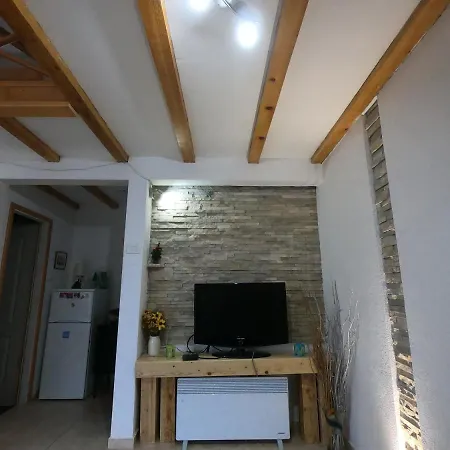 Lyra Διαμέρισμα