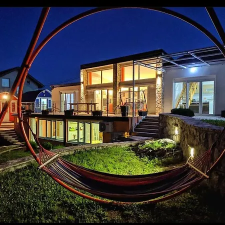 Lyra Διαμέρισμα Τρέμπινιε