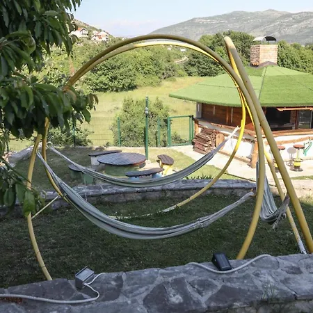 Lyra Διαμέρισμα Τρέμπινιε